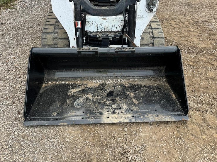 2016-bobcat-t590-image-10