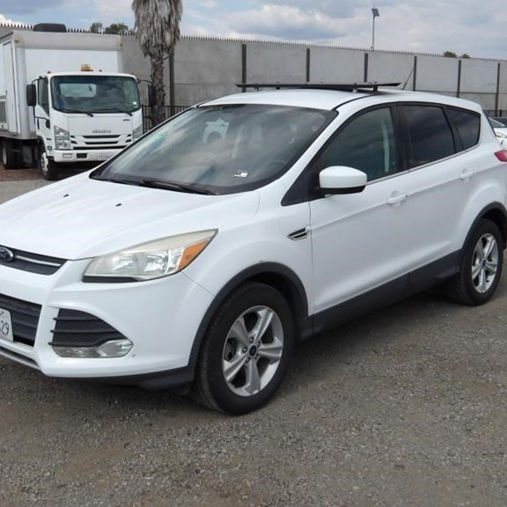 2015 FORD ESCAPE SE