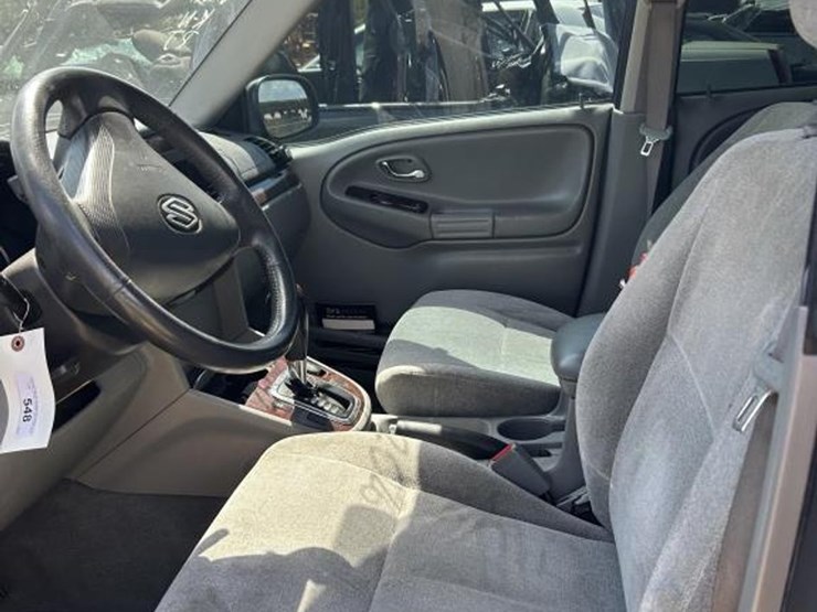2004-suzuki-xl7-image-8