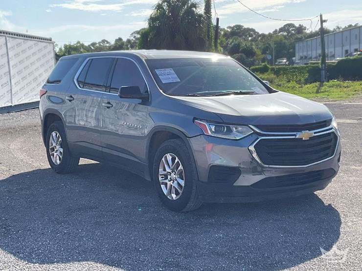 2018-chevrolet-traverse-image-2