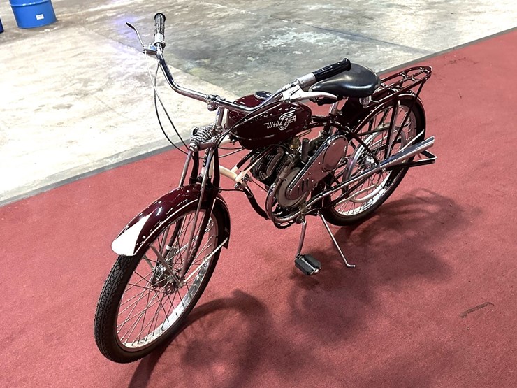 #1080-•-offered-at-no-reserve-|-1949-whizzer-schwinn-motorized-bicycle-image-9