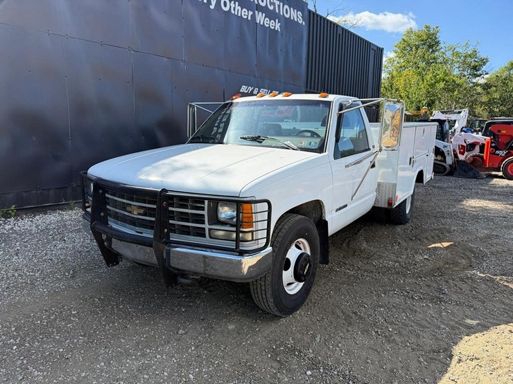 1992-chevrolet-cheyenne-3500-image-8