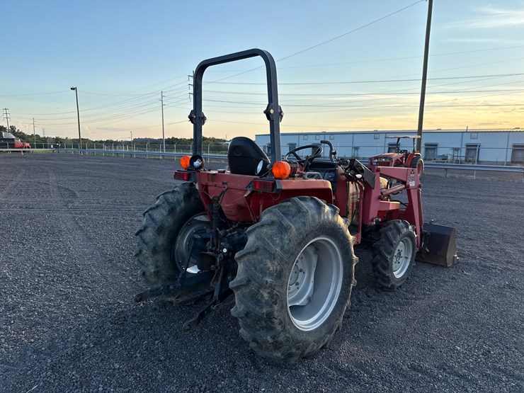 massey-ferguson-1260-image-7