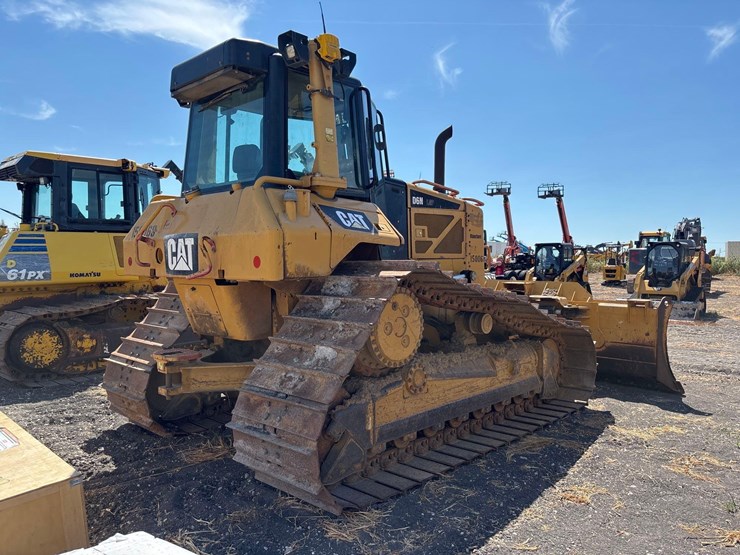 2015-caterpillar-d6n-lgp-image-4