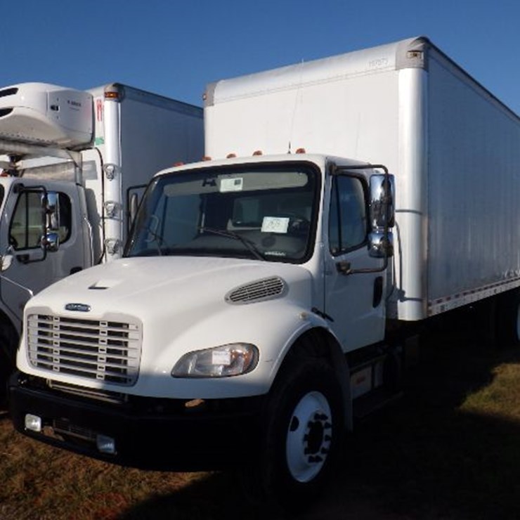 2017 FREIGHTLINER M2 106