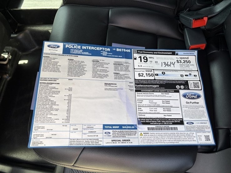 2020-ford-explorer-image-24