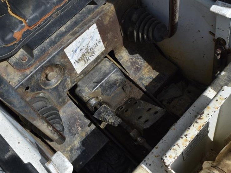 bobcat-443-image-13