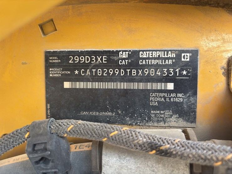 2022-caterpillar-299d3-xe-image-22