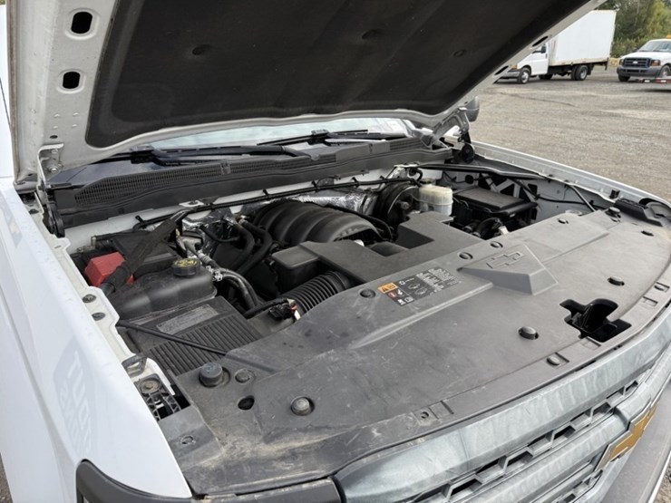 2015-chevrolet-silverado-1500-image-17
