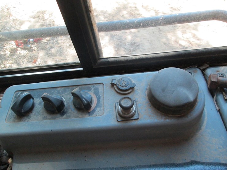 komatsu-d51px-22-image-34