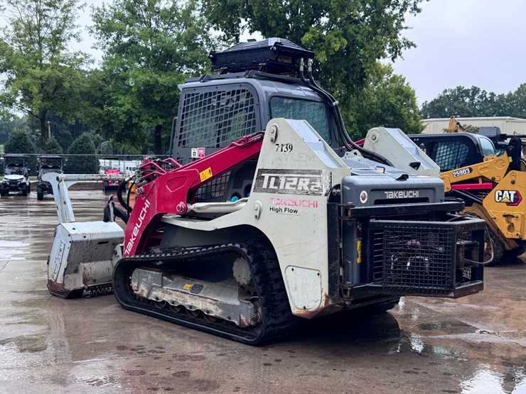 2022-takeuchi-tl12r2-image-2