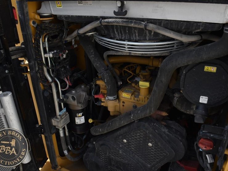 2024-caterpillar-255-image-35
