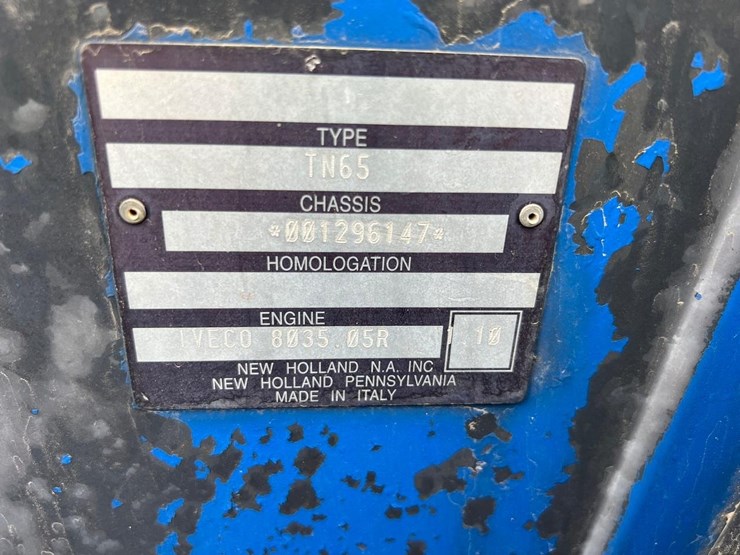 new-holland-tn65-image-19