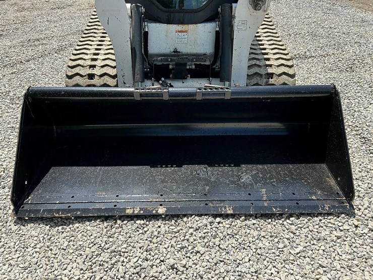 84"-low-pro-skid-steer-bucket-image-2