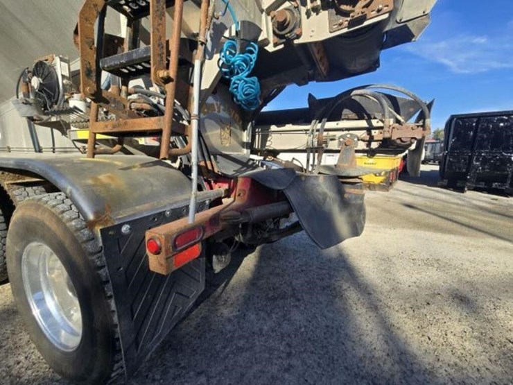 2016-kenworth-t880-image-71