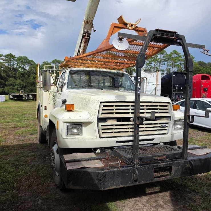 1987 FORD F800