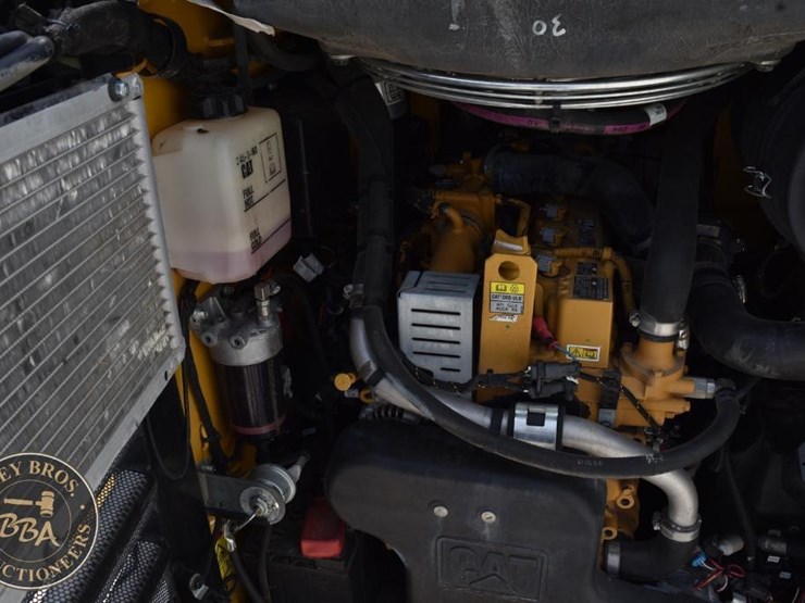 2015-caterpillar-287d-image-37
