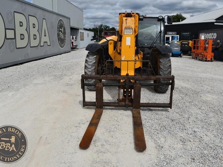 jcb-509-42-image-14
