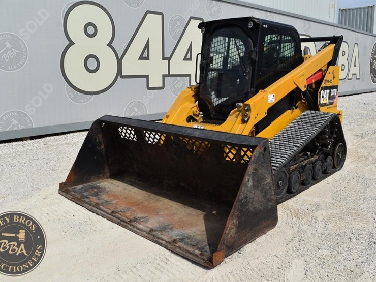 2015-caterpillar-287d-image-1