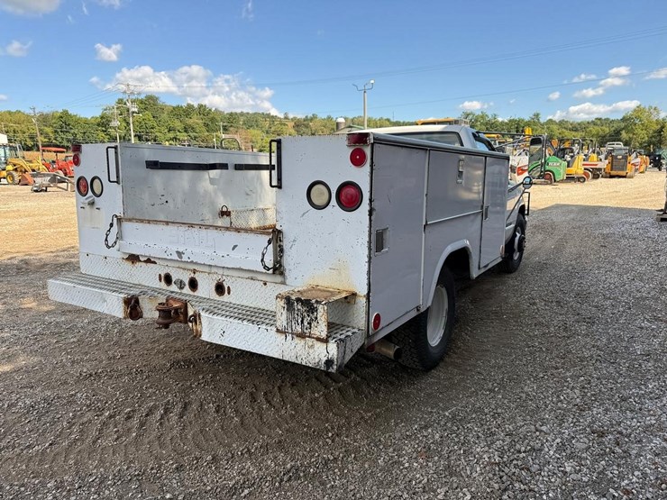 1992-chevrolet-cheyenne-3500-image-4