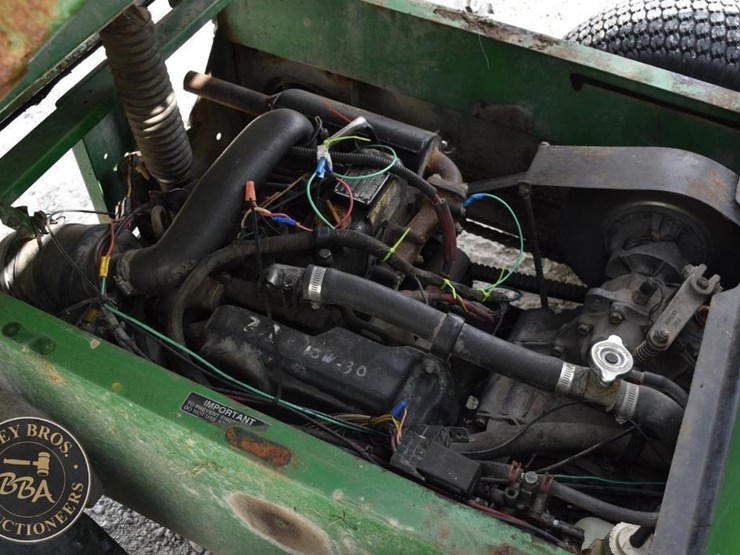 john-deere-gator-image-21