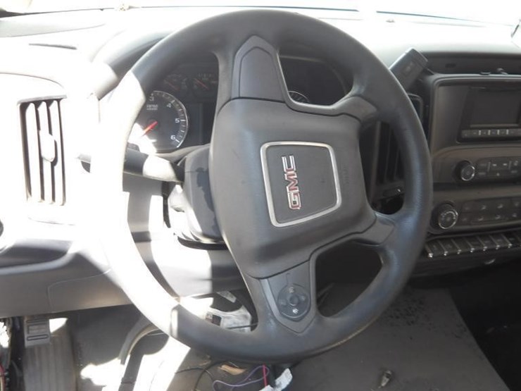 2015-gmc-sierra-3500-image-31