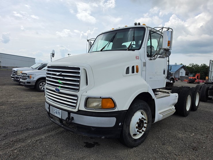 1997-ford-tractor-image-1