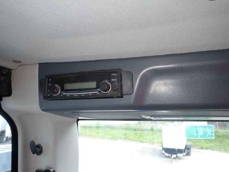 2021-bobcat-e145-image-21
