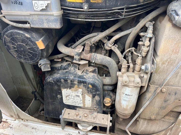 2023-bobcat-t62-image-5