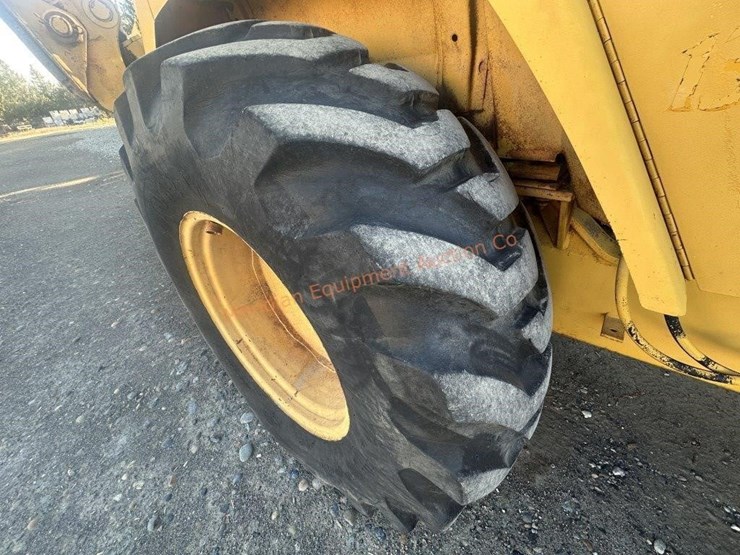 deere-410c-image-19