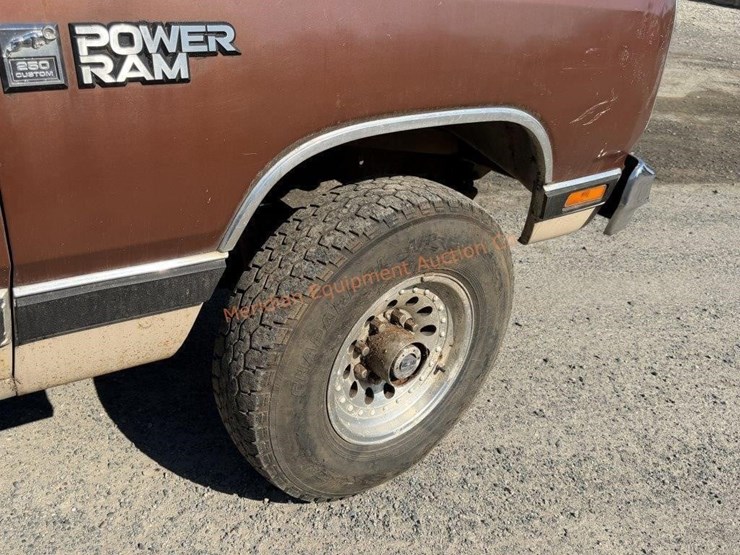 1984-dodge-ram-250-image-18