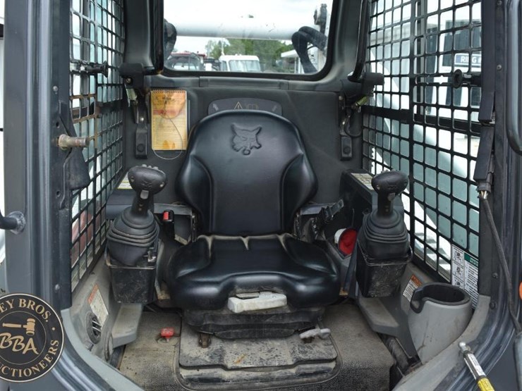 2016-bobcat-t770-image-46