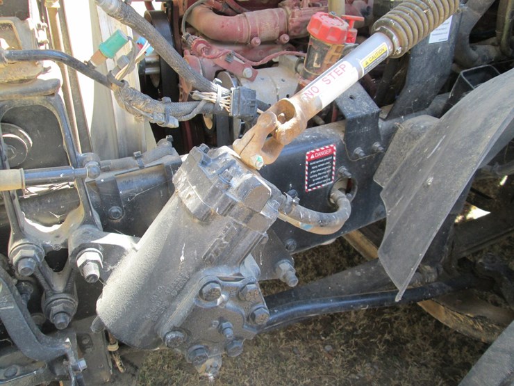 2019-mack-anthem-64t-image-40