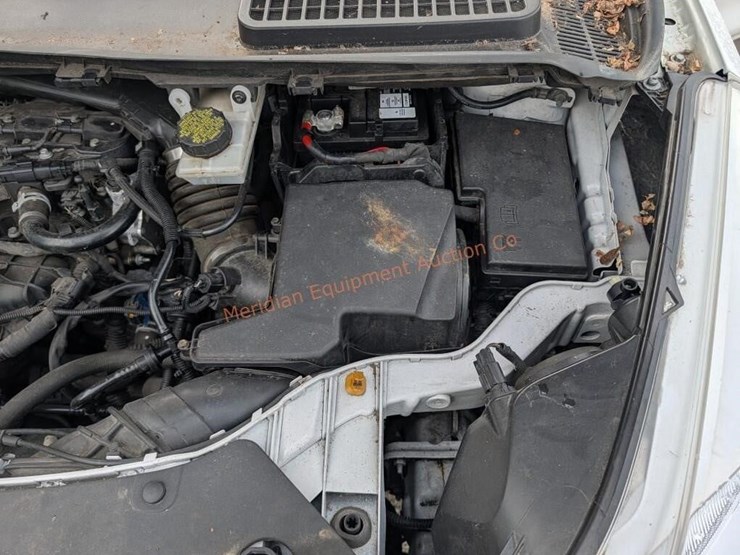 2015-ford-escape-se-image-34