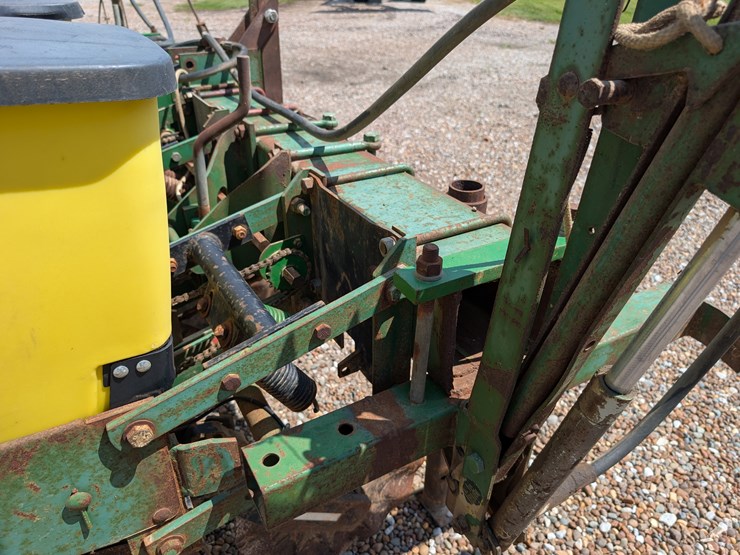 john-deere-7100-image-35
