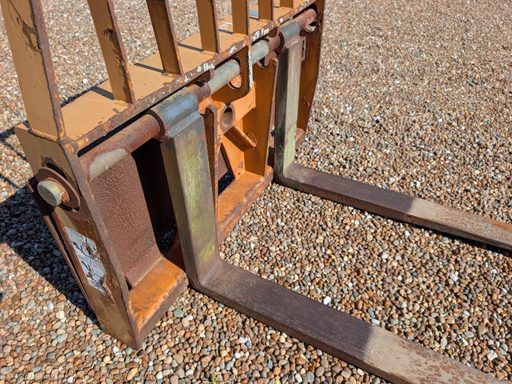 lull-pallet-forks-image-18