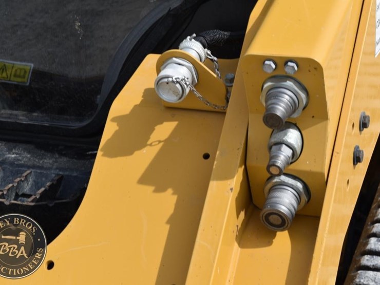 2022-caterpillar-289d3-image-27
