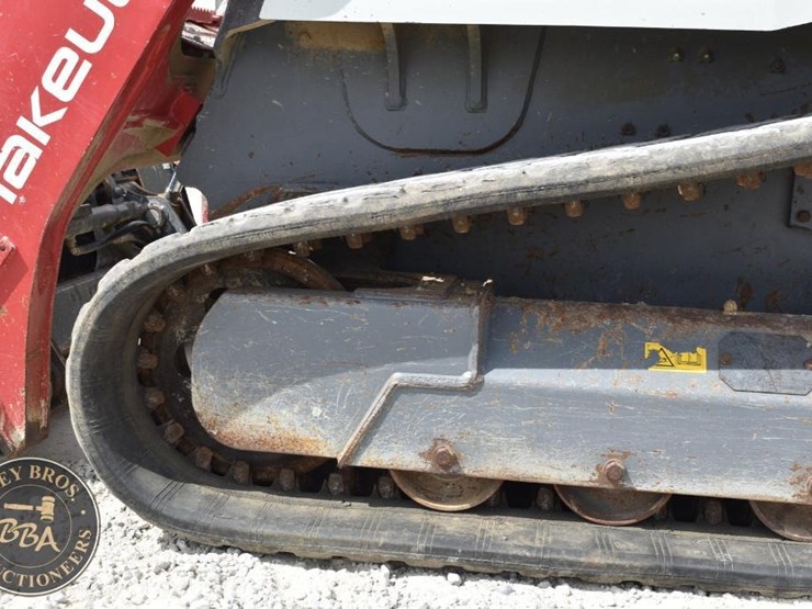 2022-takeuchi-tl10v2-image-32