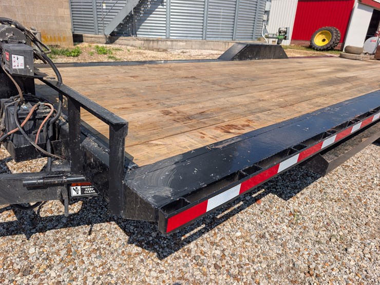24’-tandem-axle-trailer-image-15