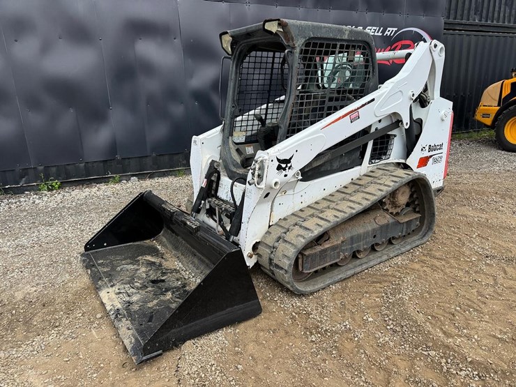2016-bobcat-t590-image-2