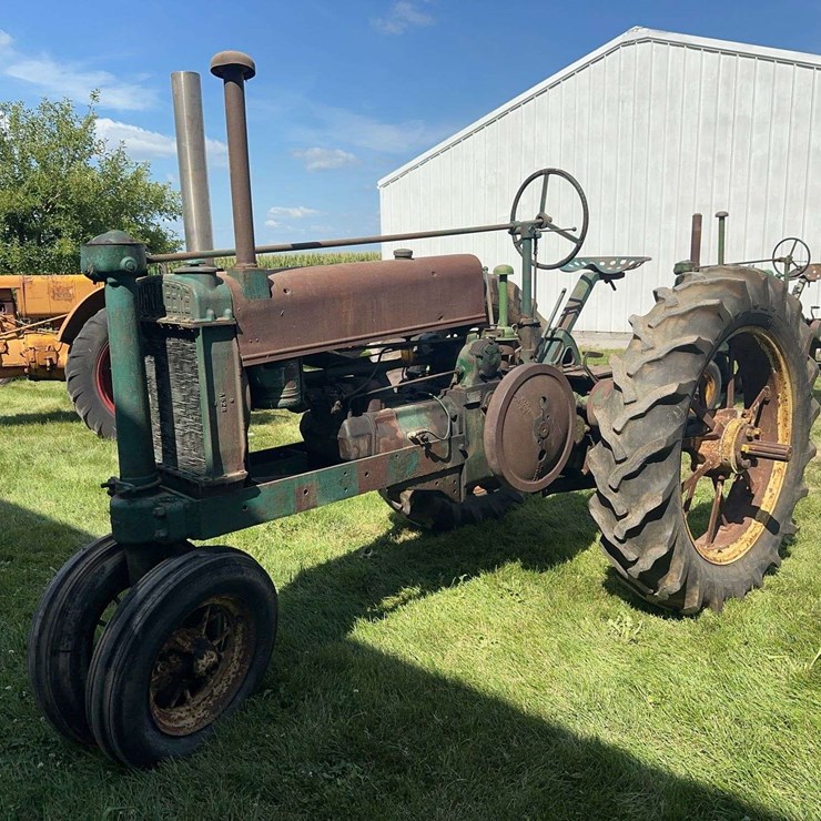 JOHN DEERE A