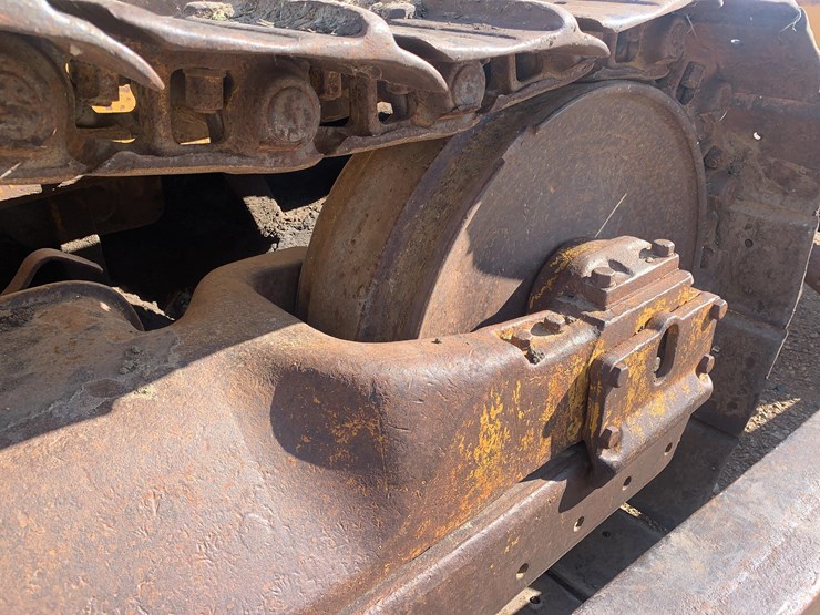 1952-cat-dozer-image-19
