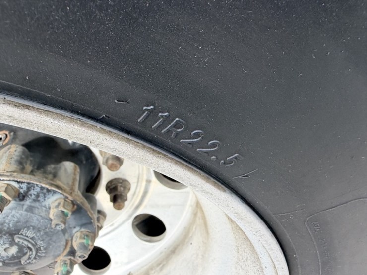 2019-freightliner-m2-t/a-roll-off-truck-image-17