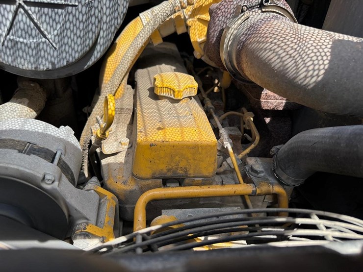 2004-john-deere-280-image-14