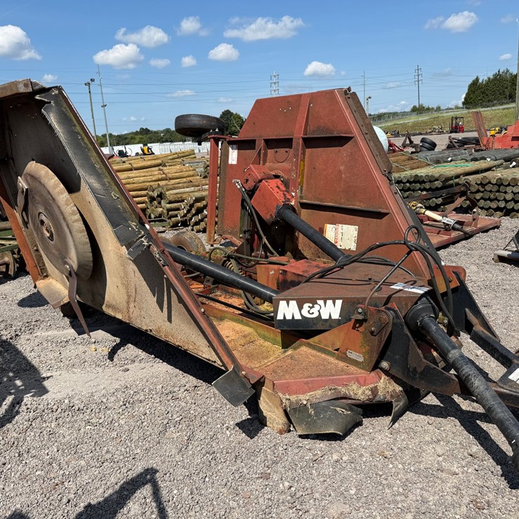 #17479 • M AND W 15' PULL TYPE BATWING ROTARY CUTTER