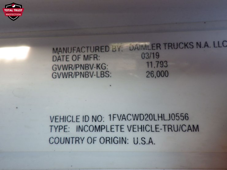 2020-freightliner-m2-106-image-15