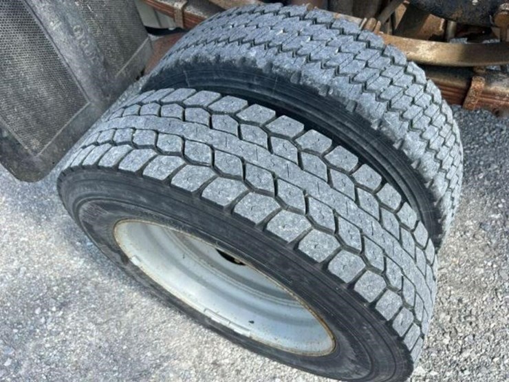 2008-ford-f550-image-57
