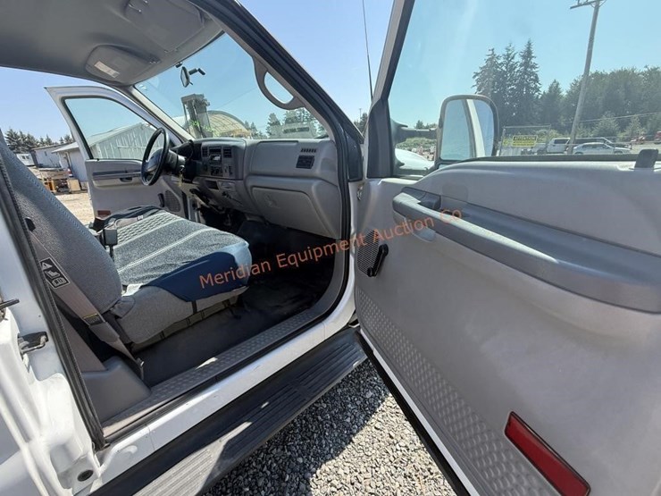 2001-ford-f250-image-30