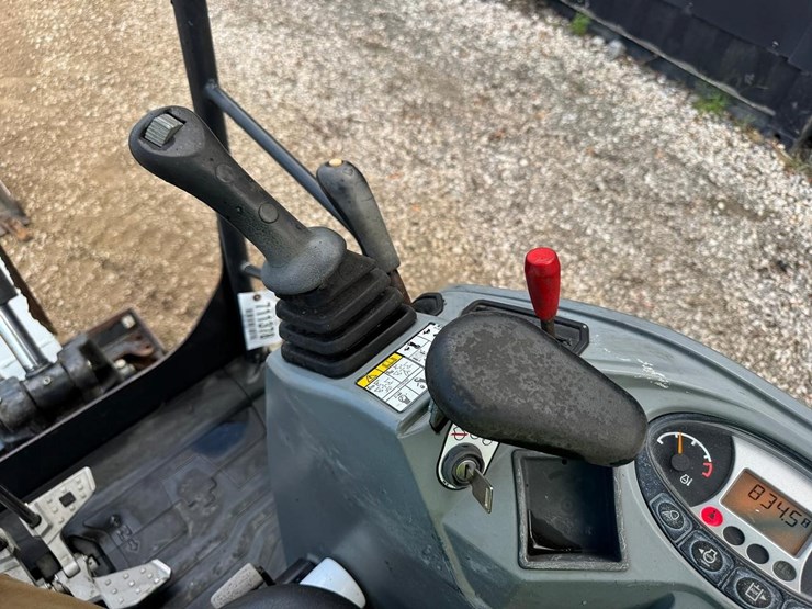 2023-bobcat-e20-image-24
