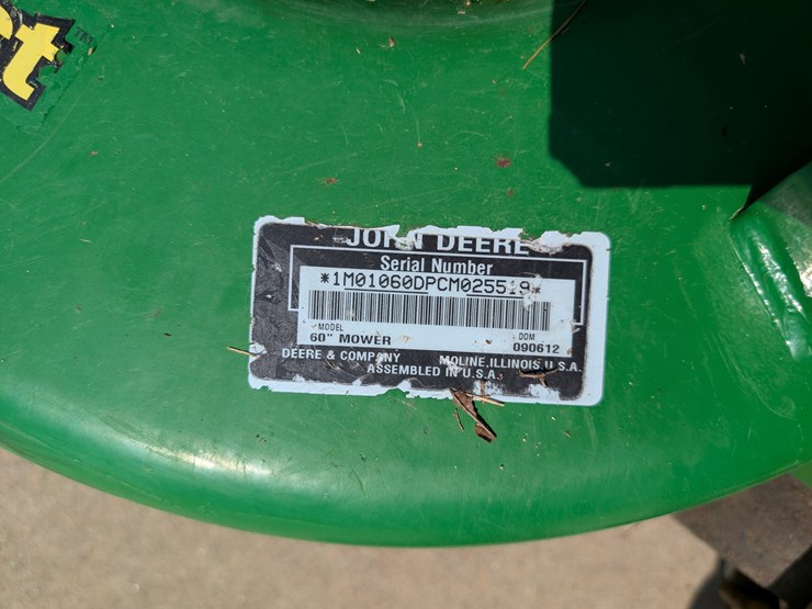 2012-john-deere-1026r-image-32